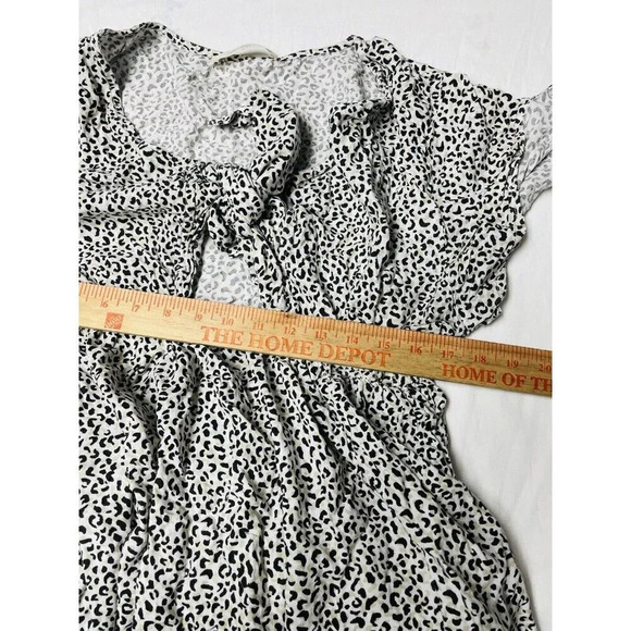 A Beautiful Soul Maxi Dress X XL Leopard Boho Cut Out Tie Side Slit Breathable - Picture 9 of 12